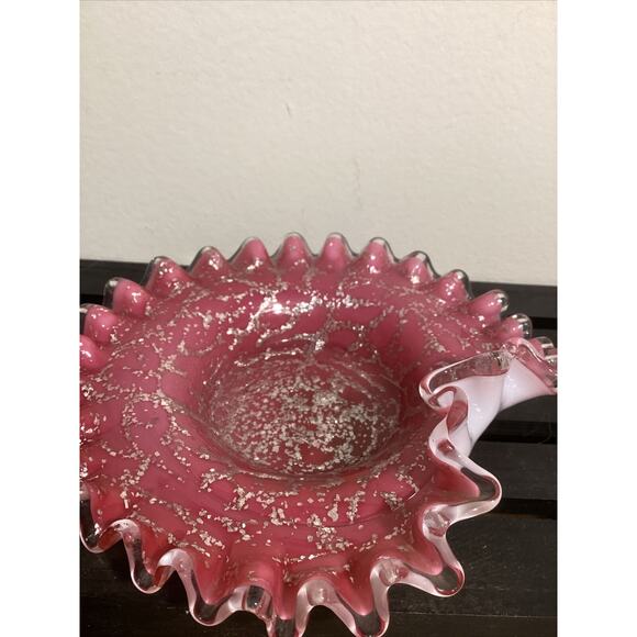 Vintage Manganese Glass Ruffled Ashtray Pink With Silver Fleck Clear Rim Trinket - Picture 6 of 7